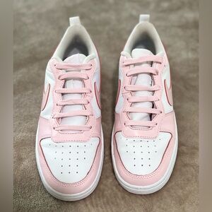 Nike Court Borough Low 2 SE
White Pink Foam (GS) Size 6Y or 7.5 Women